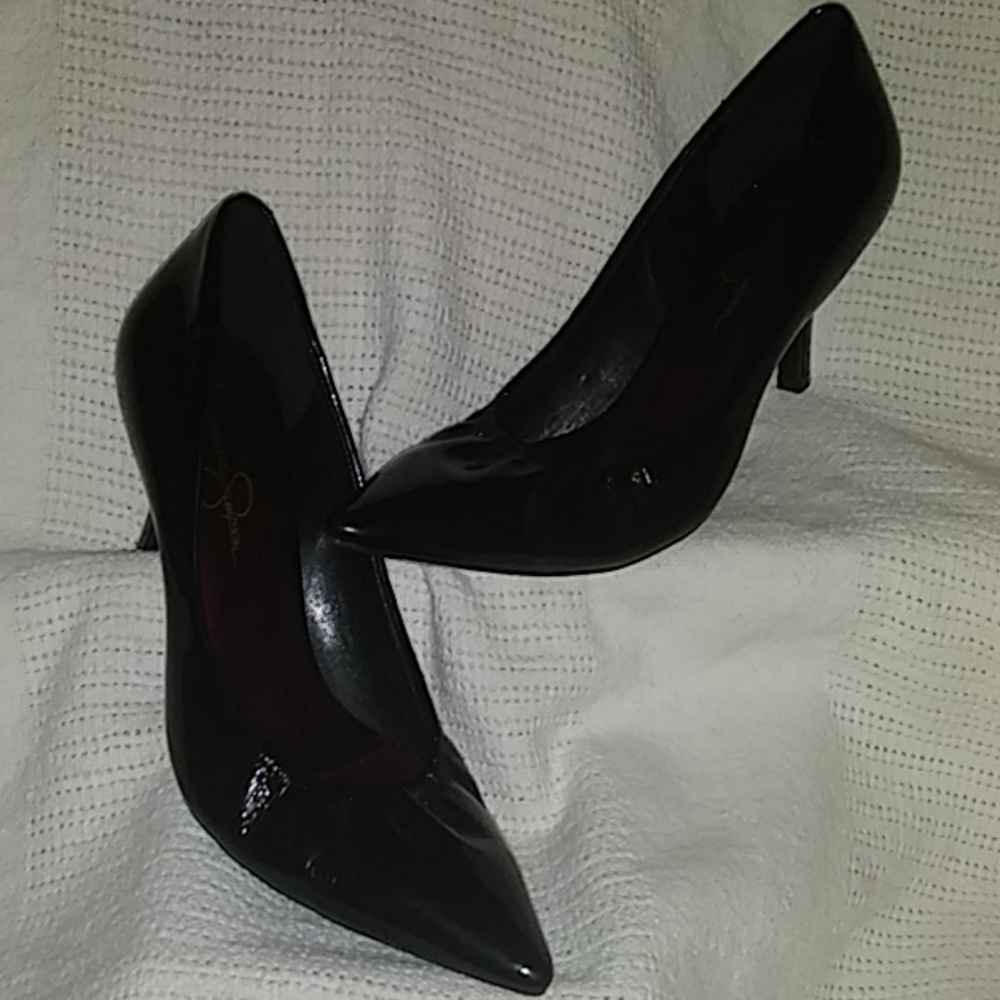 Jessica Simpson Black Pleated Pumps